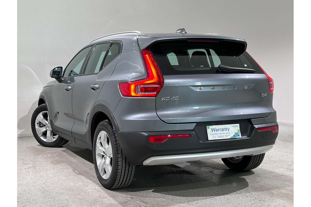 2018 Volvo XC40 D4 Momentum