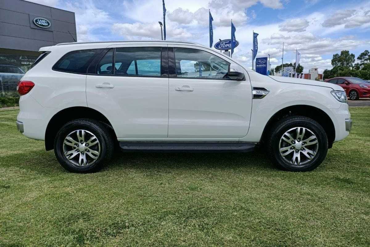 2016 Ford EVEREST Trend UA