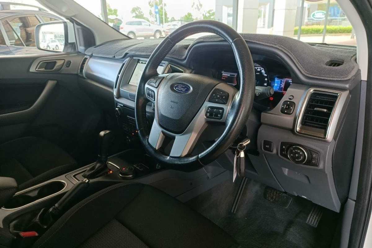 2016 Ford EVEREST Trend UA