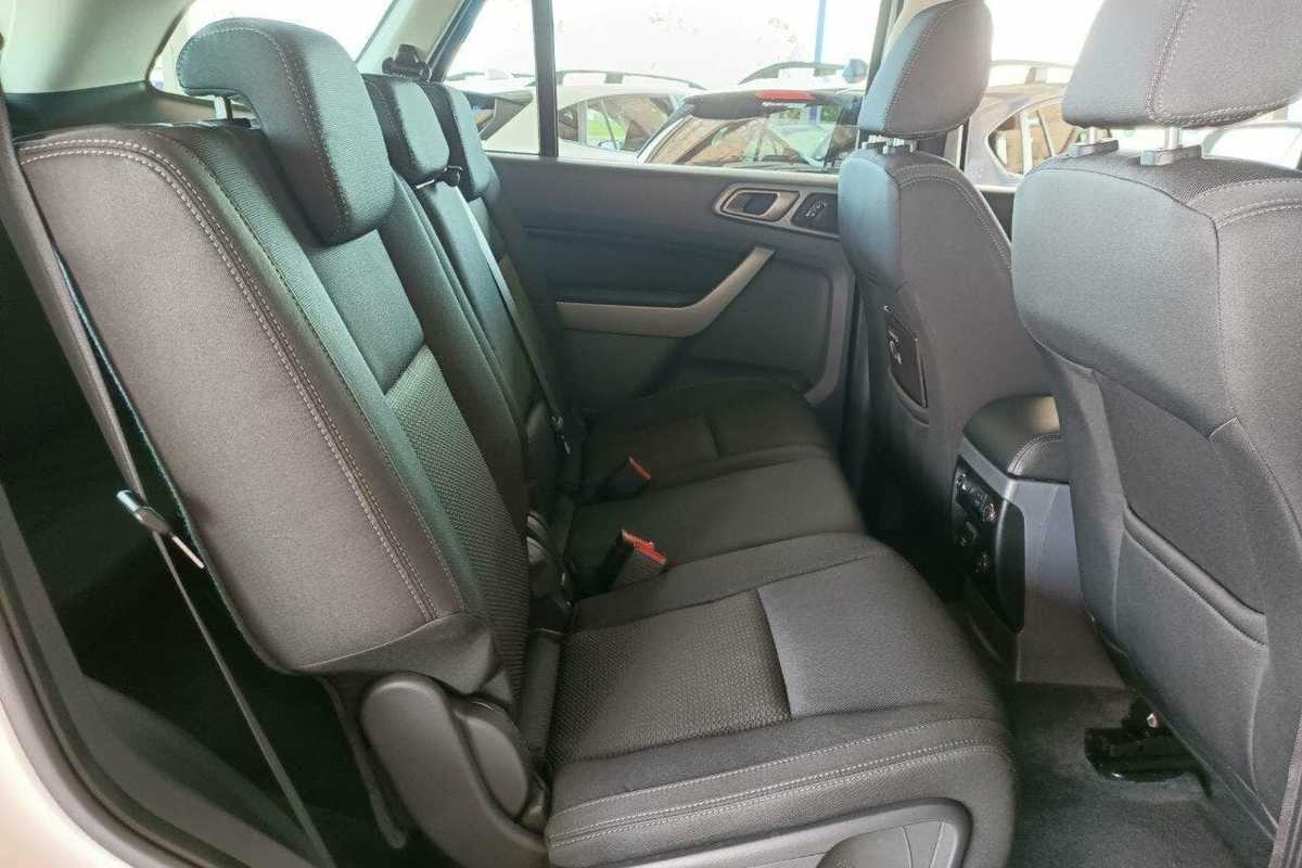 2016 Ford EVEREST Trend UA