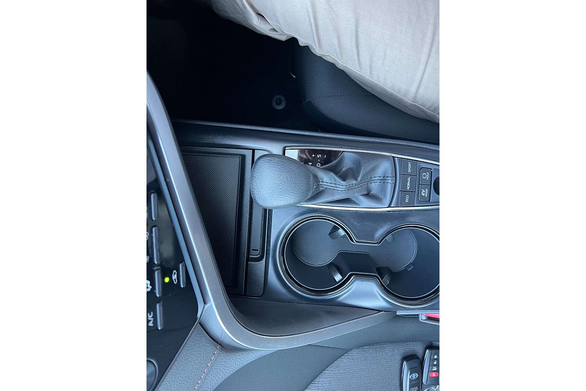 2020 Toyota Camry Ascent AXVH71R