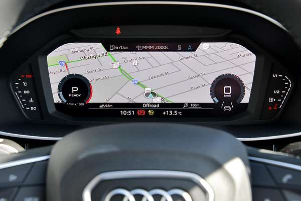 2024 Audi Q3 35 TFSI Dynamic Black F3