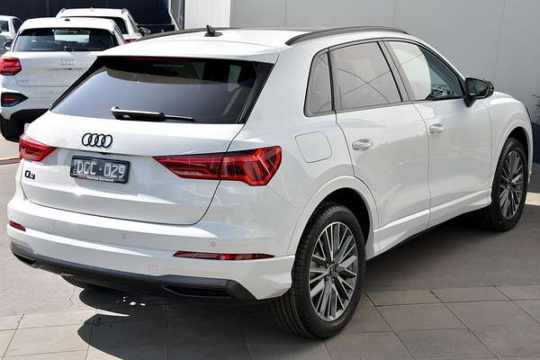 2024 Audi Q3 35 TFSI Dynamic Black F3