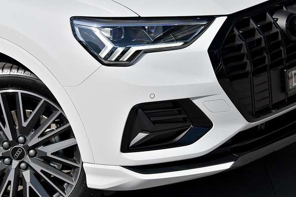 2024 Audi Q3 35 TFSI Dynamic Black F3