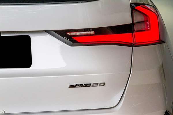 2024 BMW iX1 eDrive20 xLine U11