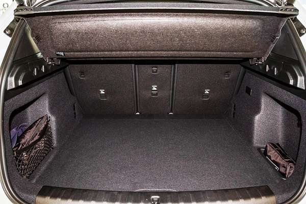 2024 BMW iX1 eDrive20 xLine U11