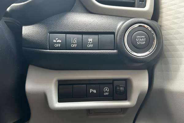 2024 Suzuki Swift Hybrid UZ