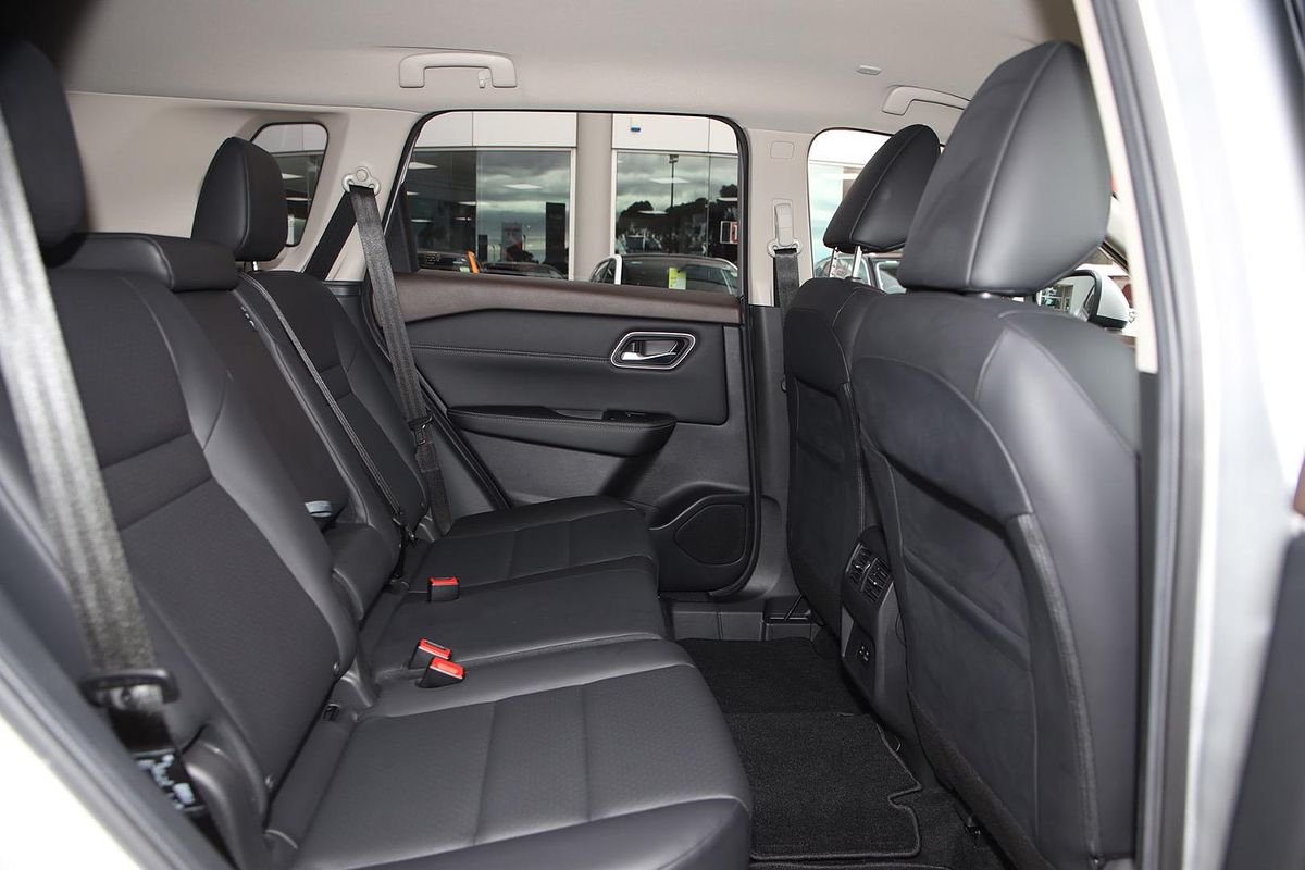 2023 Nissan X-TRAIL ST-L e-POWER T33