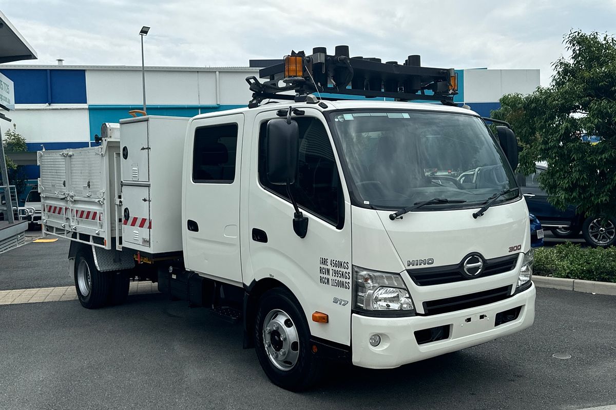 2014 Hino 917 DUAL CAB 300 SERIES