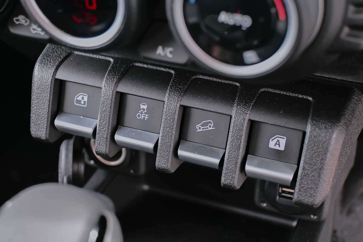 2024 Suzuki JIMNY GLX GJ