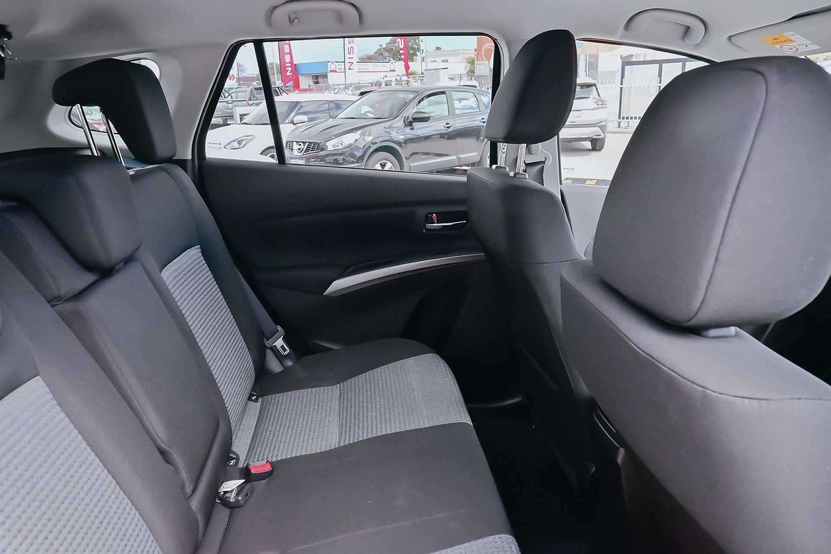 2024 Suzuki S-Cross JYB
