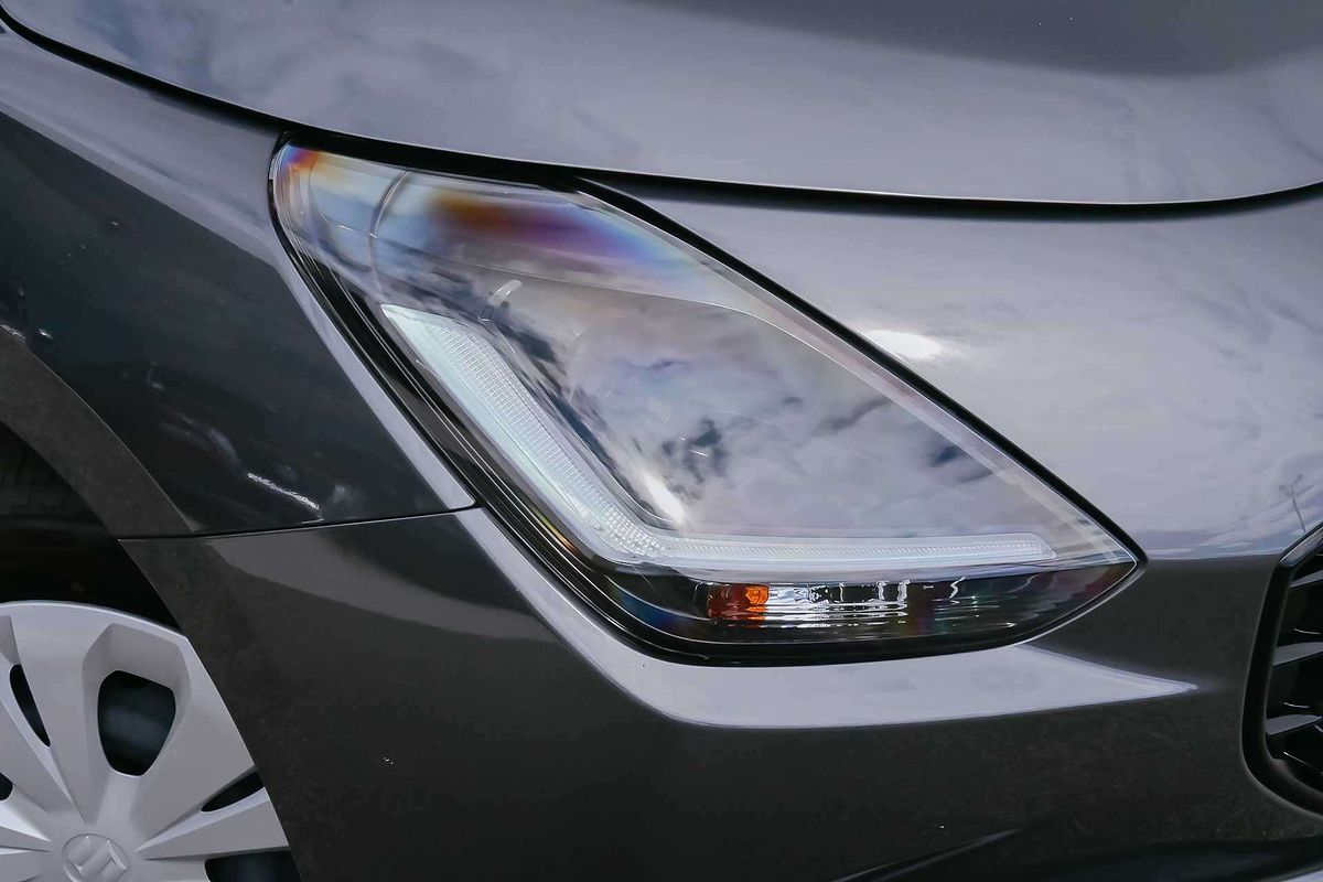 2024 Suzuki Swift Hybrid UZ