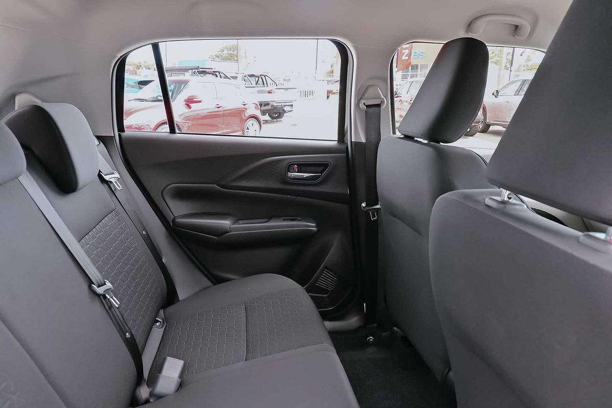 2024 Suzuki Swift Hybrid UZ