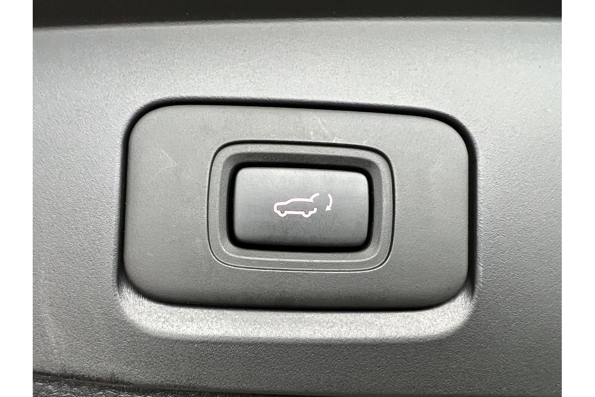 2024 Isuzu MU-X LS-U