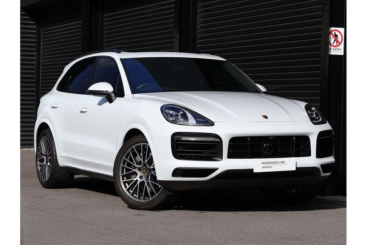 2022 Porsche Cayenne S Platinum Edition 9YA