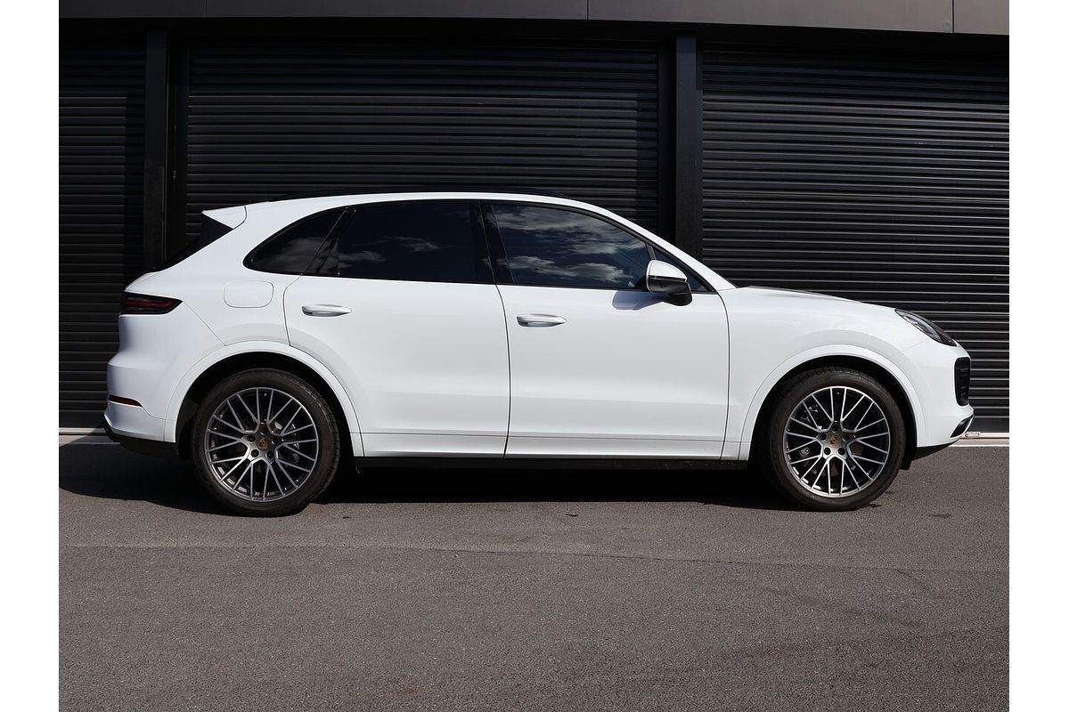 2022 Porsche Cayenne S Platinum Edition 9YA