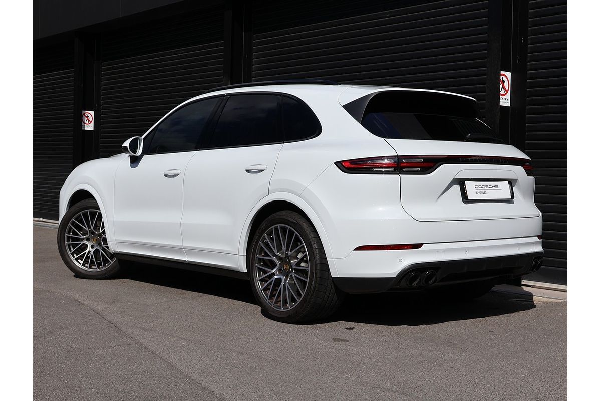 2022 Porsche Cayenne S Platinum Edition 9YA