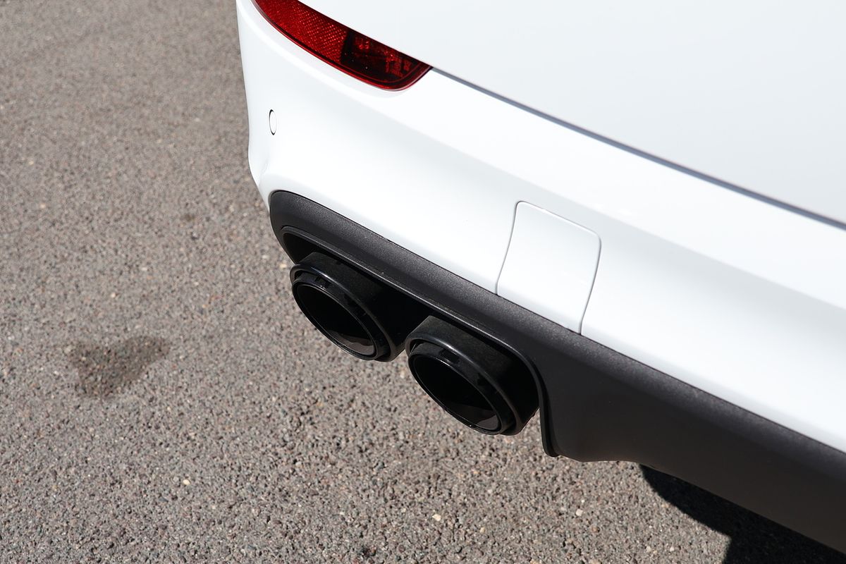 2022 Porsche Cayenne S Platinum Edition 9YA