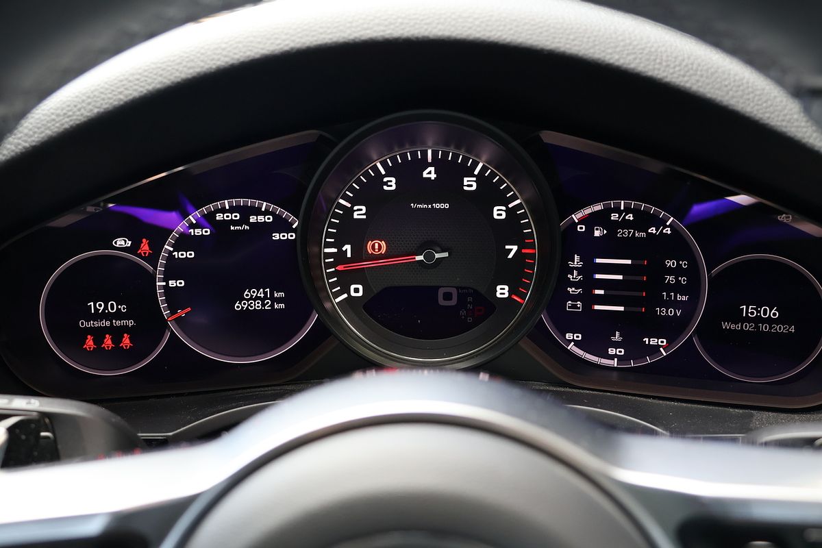 2022 Porsche Cayenne S Platinum Edition 9YA