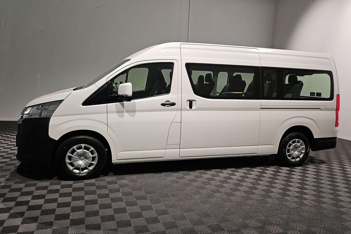 2021 Toyota Hiace Commuter GDH322R