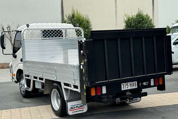 2023 Hino 300 Series 616 Alloy Tray 4x2