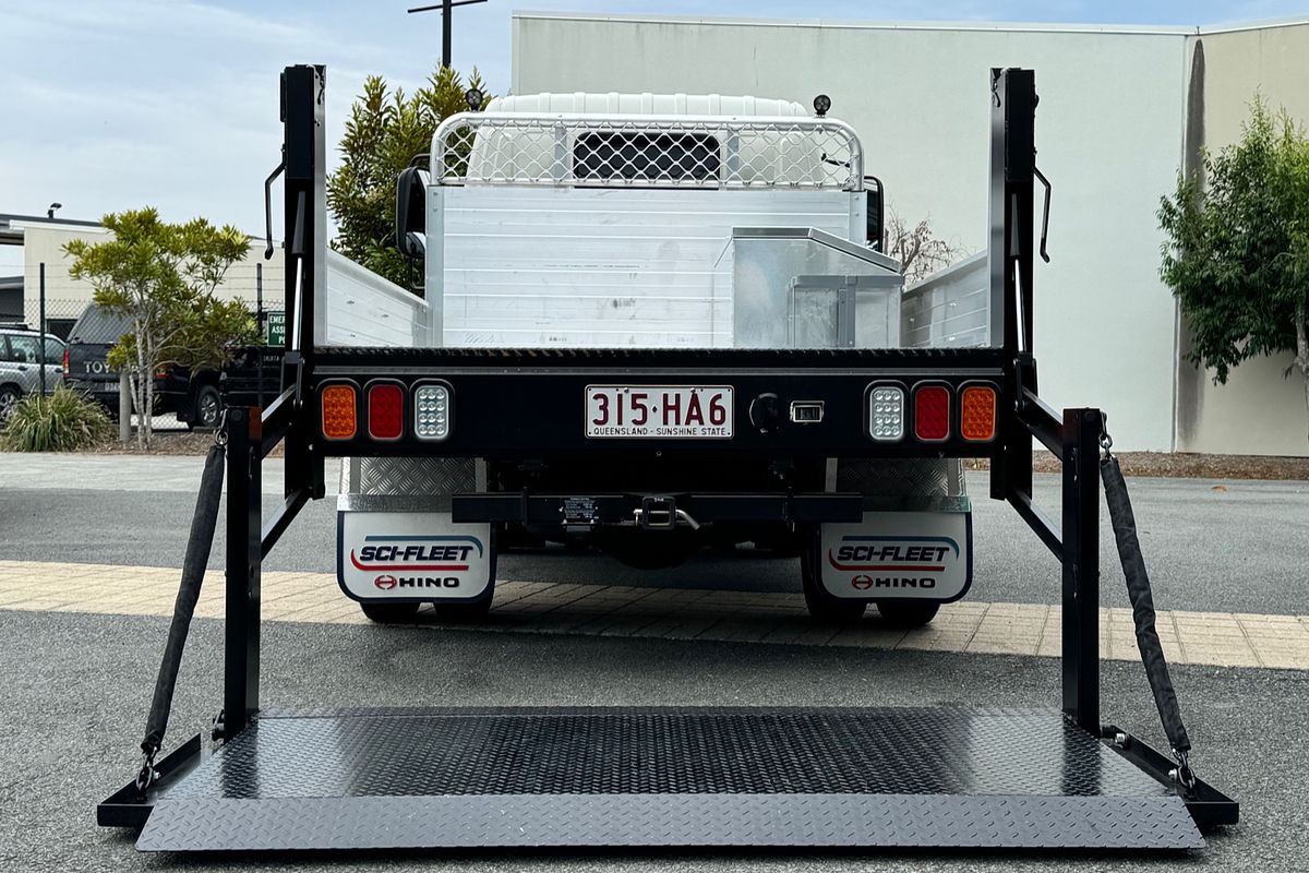 2023 Hino 300 Series 616 Alloy Tray 4x2 SWB