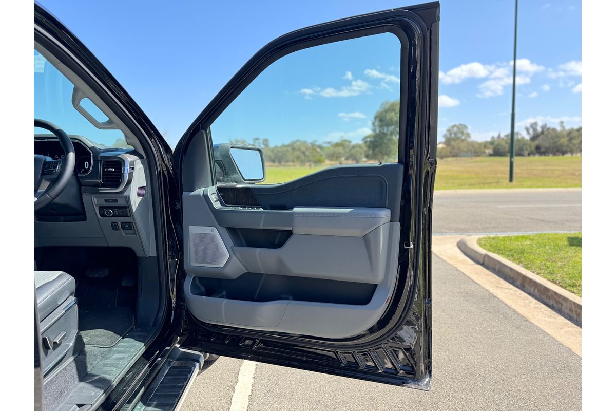 2023 Ford F-150 Lariat 4X4 SWB