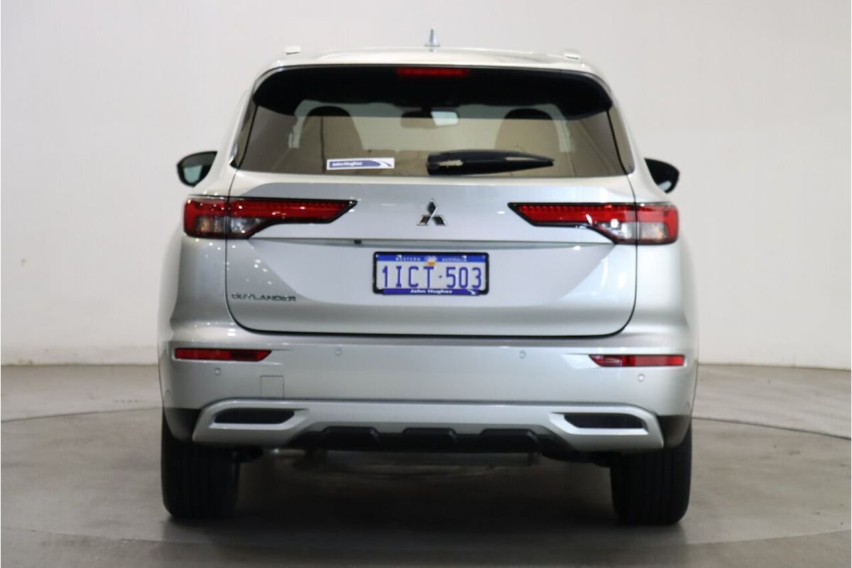 2023 Mitsubishi Outlander LS ZM