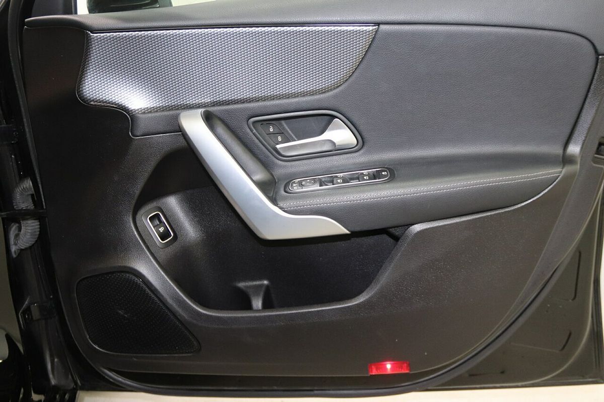 2018 Mercedes-Benz A-Class A200 V177