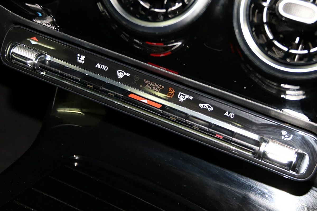 2018 Mercedes-Benz A-Class A200 V177