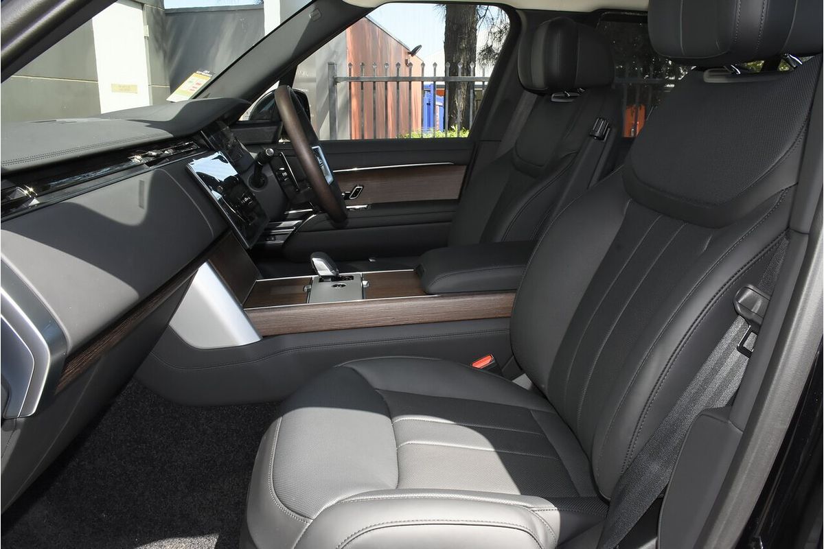 2024 Land Rover Range Rover P530 Autobiography L460 LWB