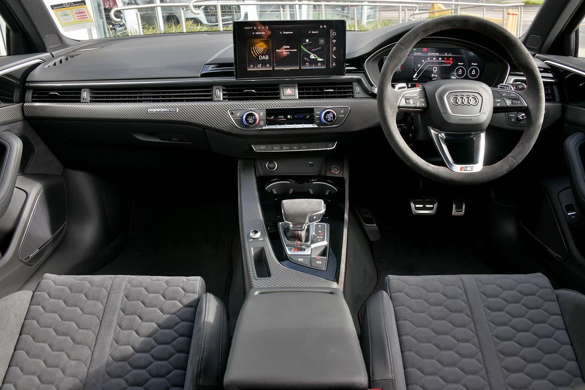 2024 Audi RS4 B9