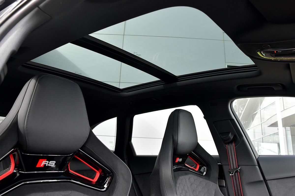 2024 Audi RS4 B9