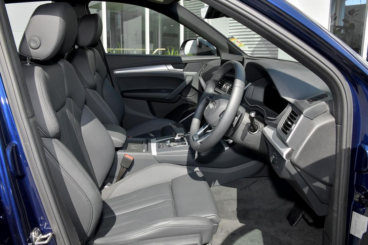 2024 Audi Q5 45 TFSI Sport FY