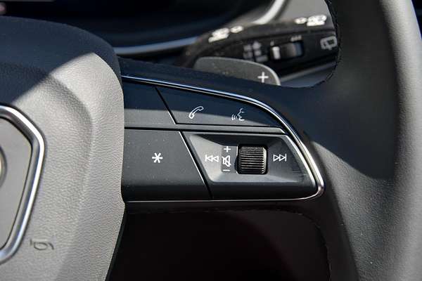 2024 Audi Q5 45 TFSI Sport FY