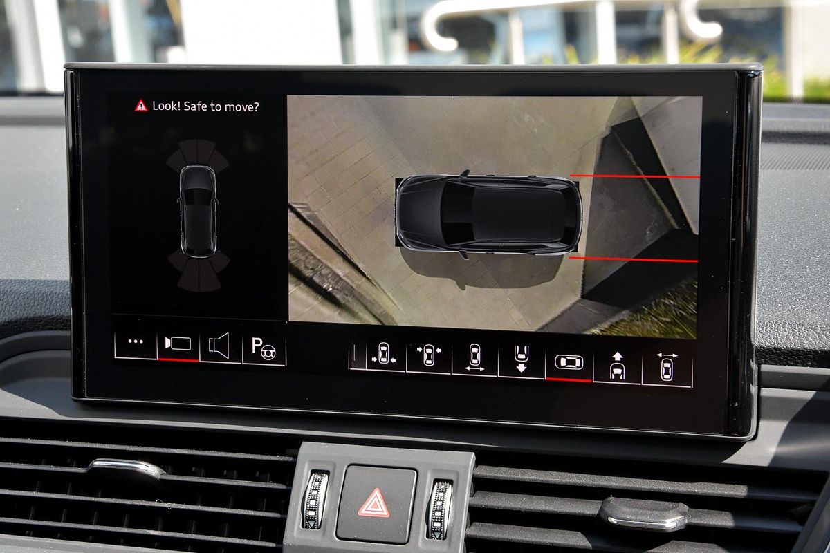2024 Audi Q5 45 TFSI Sport FY