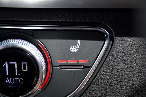 2024 Audi Q5 45 TFSI Sport FY