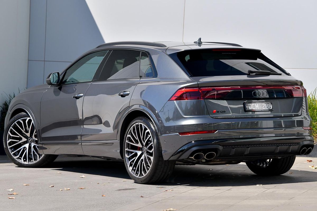 2024 Audi SQ8 TFSI F1