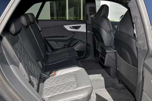2024 Audi SQ8 TFSI F1