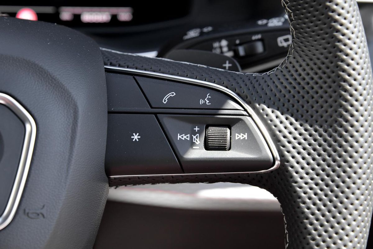 2024 Audi SQ8 TFSI F1
