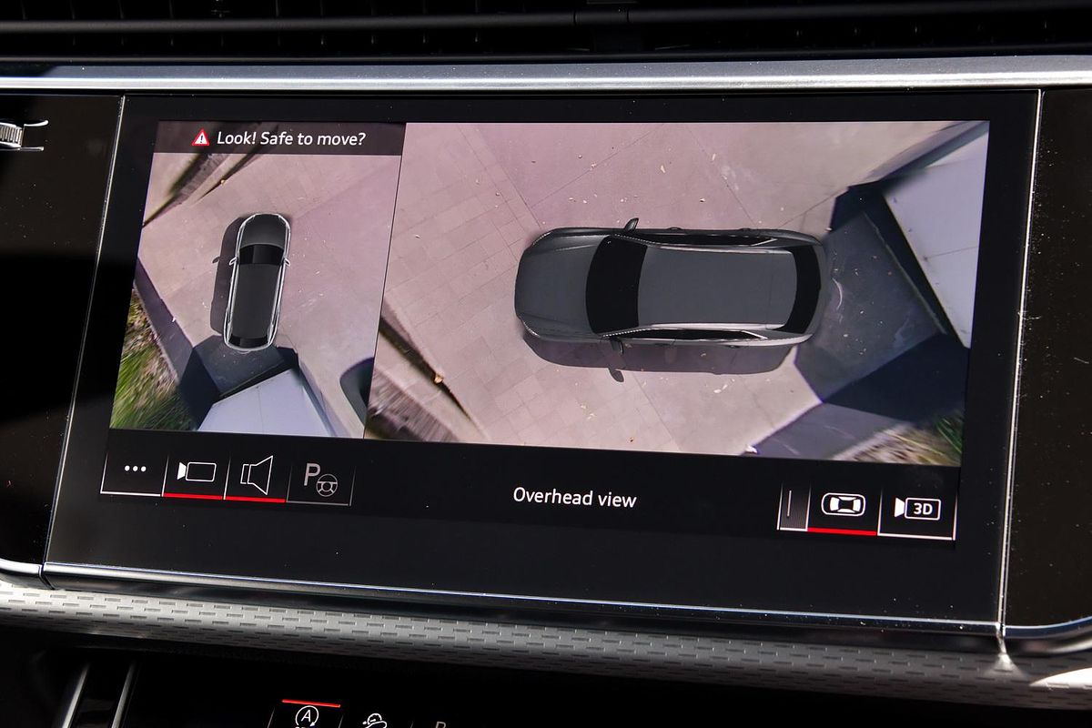 2024 Audi SQ8 TFSI F1