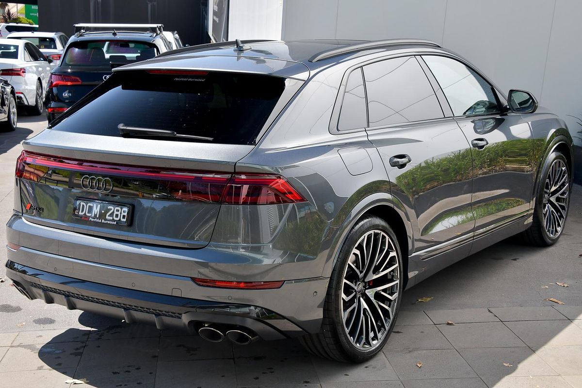 2024 Audi SQ8 TFSI F1