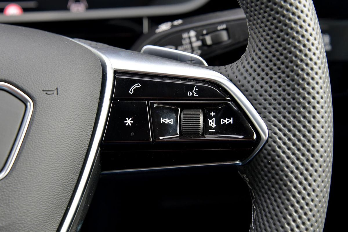 2024 Audi SQ8 e-tron GE