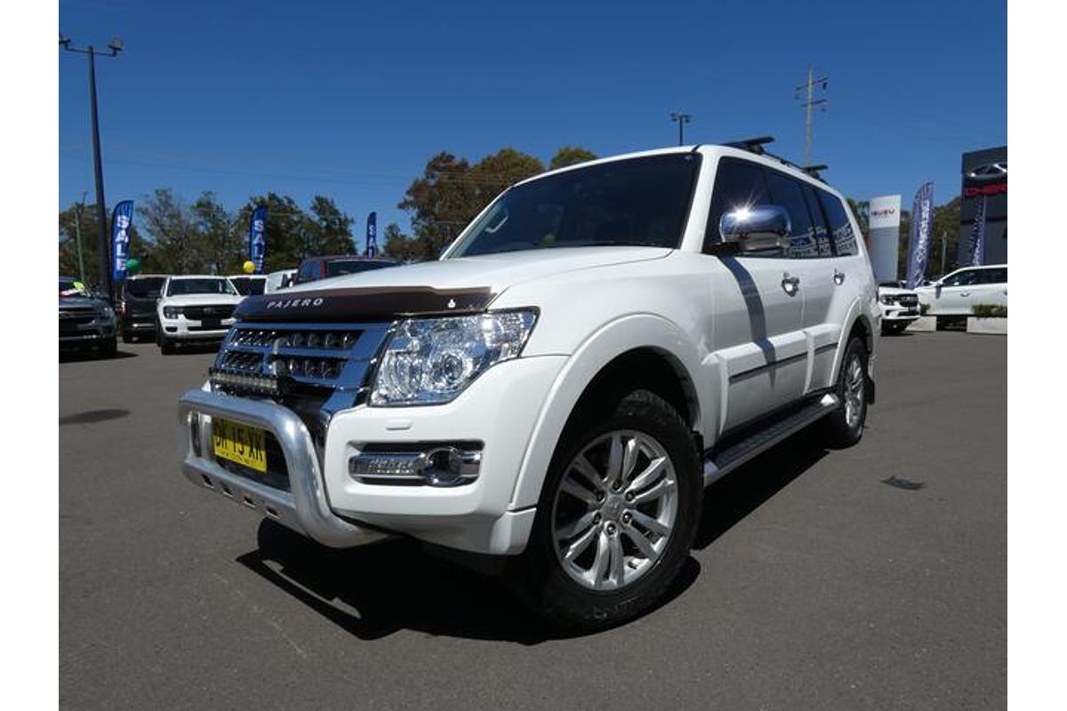 2017 Mitsubishi Pajero Exceed NX