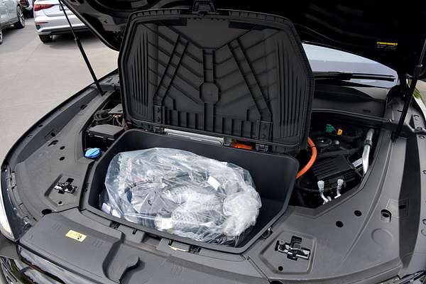 2024 Audi SQ8 e-tron GE