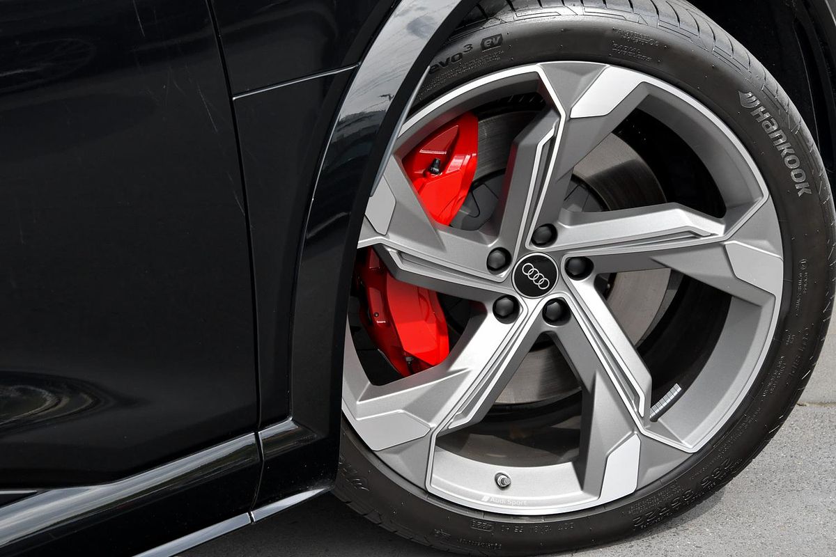 2024 Audi SQ8 e-tron GE
