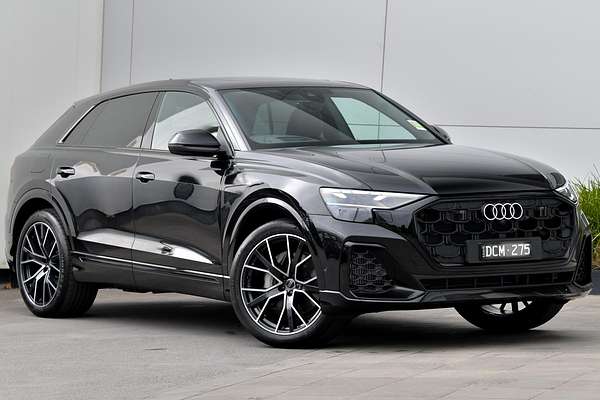 2024 Audi Q8 55 TFSI S line F1