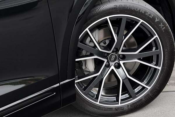 2024 Audi Q8 55 TFSI S line F1