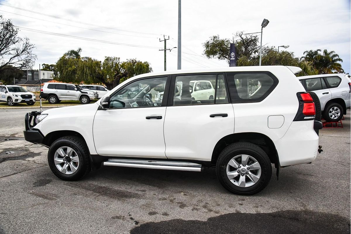 2022 Toyota Landcruiser Prado GX GDJ150R