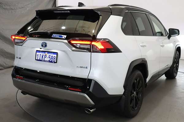 2024 Toyota RAV4 XSE AXAH52R